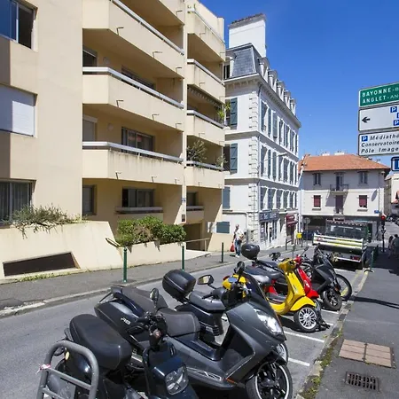 De L'abbe - - Welkeys * Biarritz